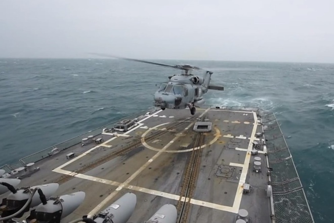 Hải quân mỹ cho tàu chiến di chuyển qua eo biển đài loan
